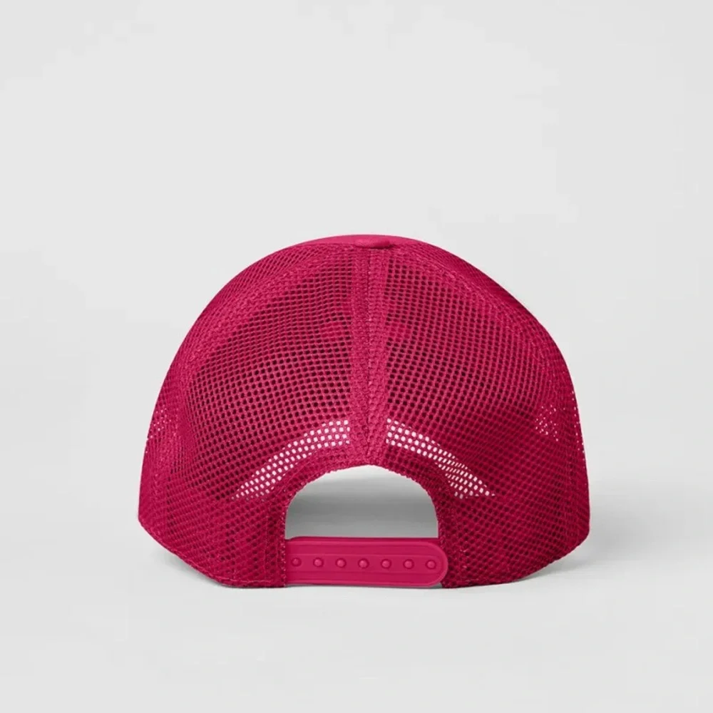NWT Alo Yoga | District Trucker Hat‎ in Pink Summer Crush